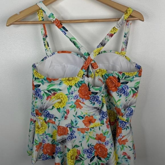 Torrid, Peplum Bathing Suit Top, Size 2X, Multicolored - Picture 2 of 2
